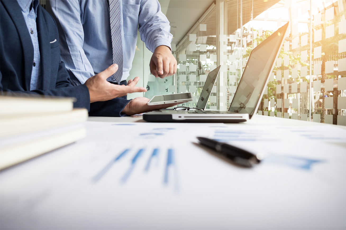 O Banco Central publicou Resolução BCB nº 258 que adia a entrada em vigor do novo arcabouço prudencial aplicável às instituições de pagamento e seus respectivos conglomerados prudenciais e do novo modelo de cálculo da parcela dos ativos ponderados pelo risco referente às exposições ao risco de crédito sujeitas ao cálculo do requerimento de capital mediante abordagem padronizada (RWACPAD).